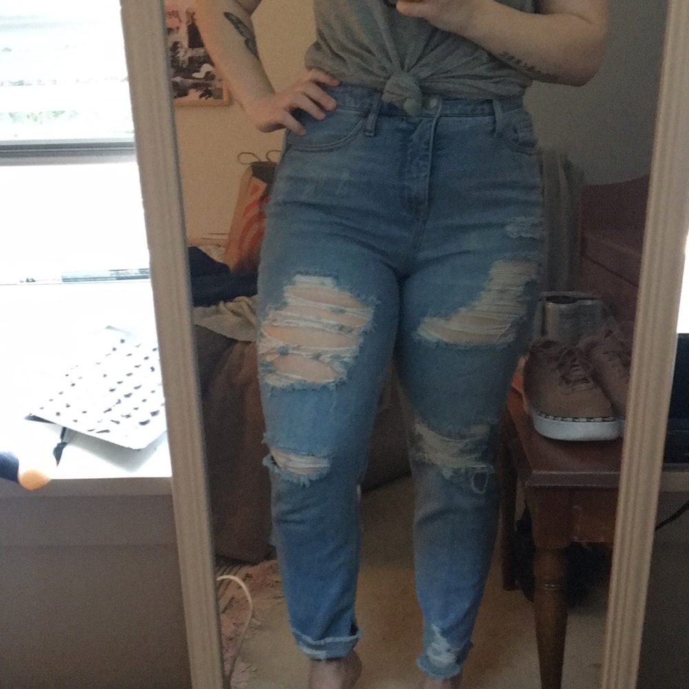 Distressed High Rise Mom Jeans